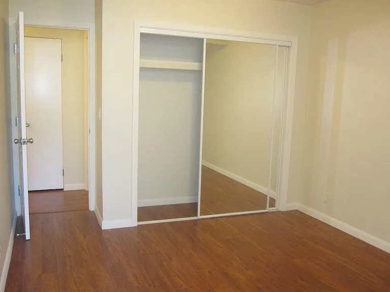 2006 Klamath Ave #7 — Photo 7