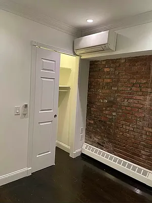 Rented by Jonis Realty | media 14