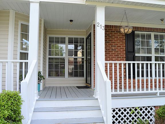2nd image of 213 Oak Creek Cir