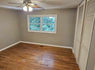 400 Davie Rd APT 42, Carrboro, NC 27510