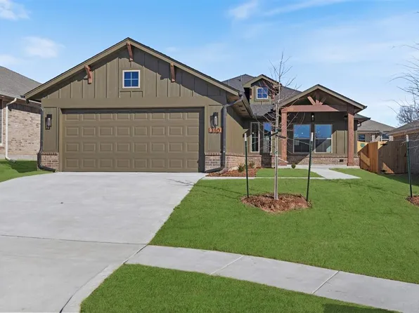 310 Woodrock St, Harrah, OK 73045