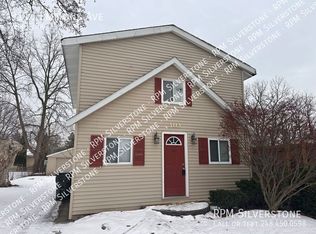 3113 Emmons Ave, Rochester Hills, MI 48307
