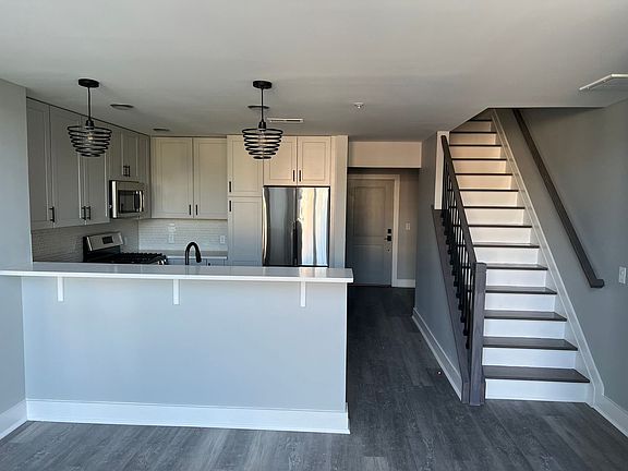 3rd image of 2 Main St #302