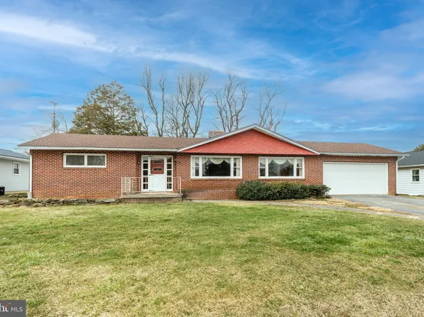 48 Delaware Ave, Littlestown, PA 17340