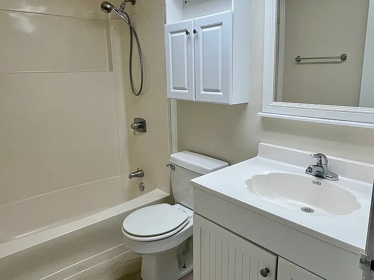 1091 Seacliff Dr S #1091 — Photo 7