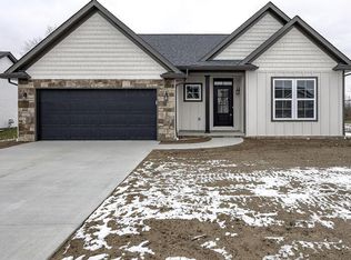562 Cannondale Ave, Johnstown, OH