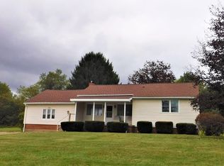 1425 Harvey Run Rd, Freedom, PA 15042