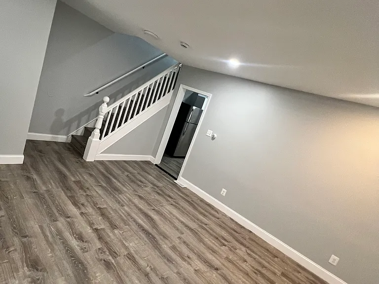 829 Sylvan St — Photo 9