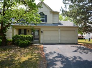 167 Park Ridge Ln, Aurora, IL 60504