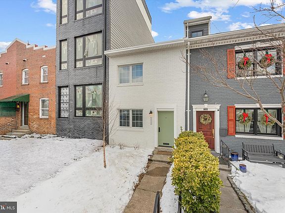 2nd image of 1527 K St SE