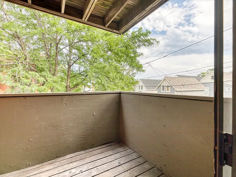 deck off of the bedroom