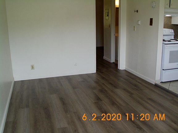 2nd image of 3655 E Lowe Ave #104