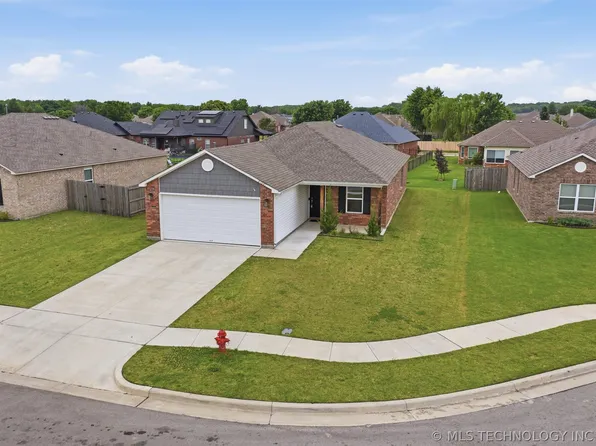 27807 E 114th Pl S, Coweta, OK 74429