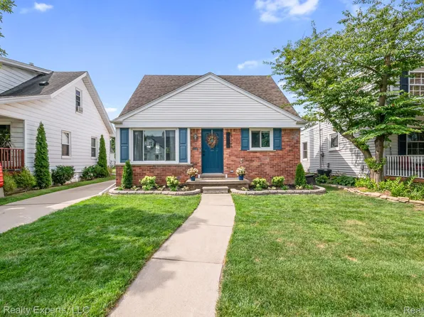 23075 Audette St, Dearborn, MI 48124