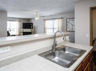 5502 N 133rd Plz #2-206, Omaha, NE 68164