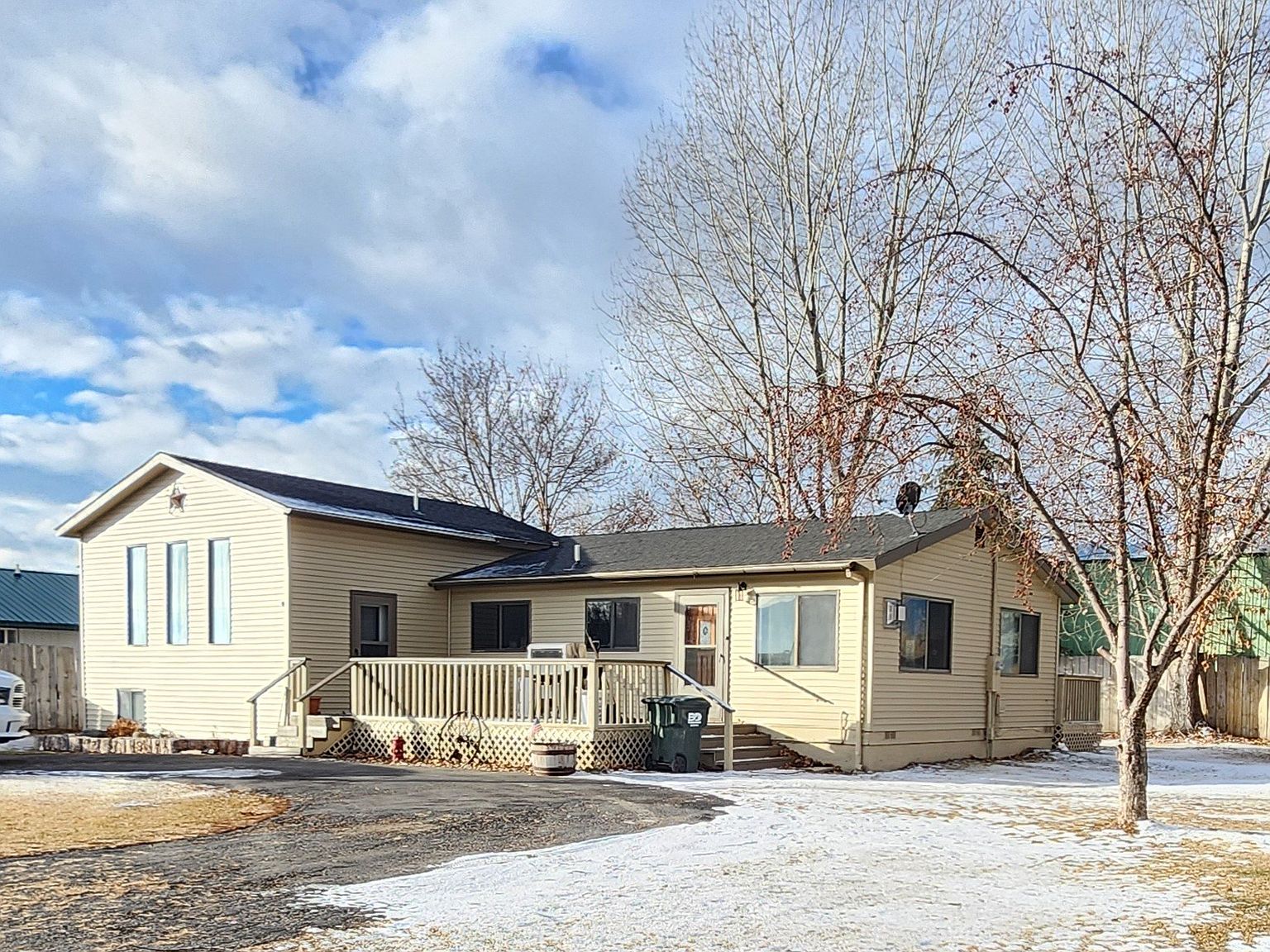 1043 Old Corvallis Rd, Corvallis, MT 59828 MLS 30016381 Zillow