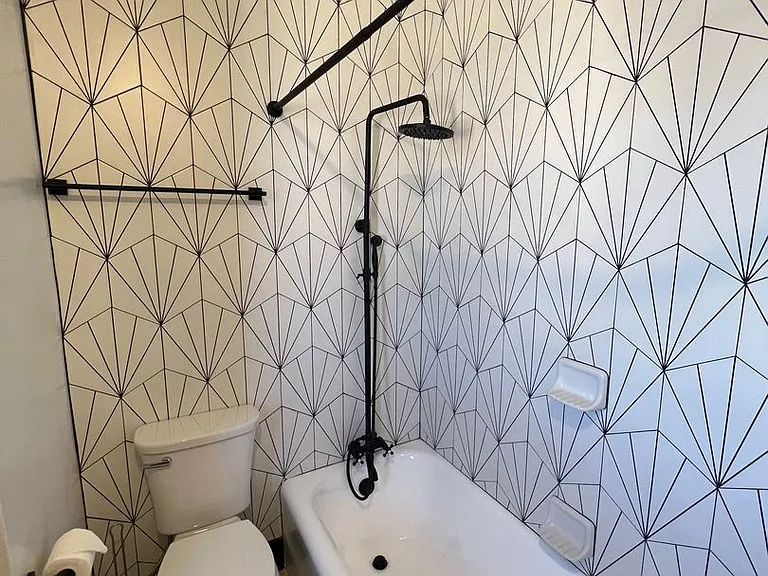 315 W 3rd St #511 — Photo 5
