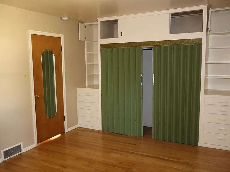 150 Circle Dr — Photo 13