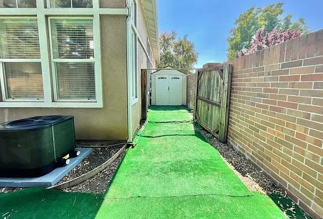 709 Thompsons Dr — Photo 15