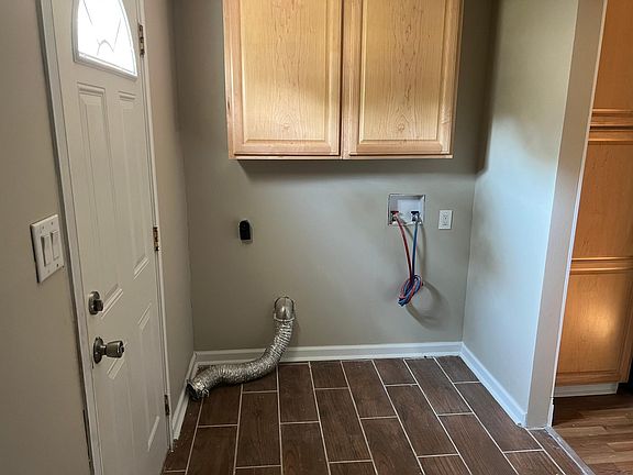 5th image of 507 Jewel Dr