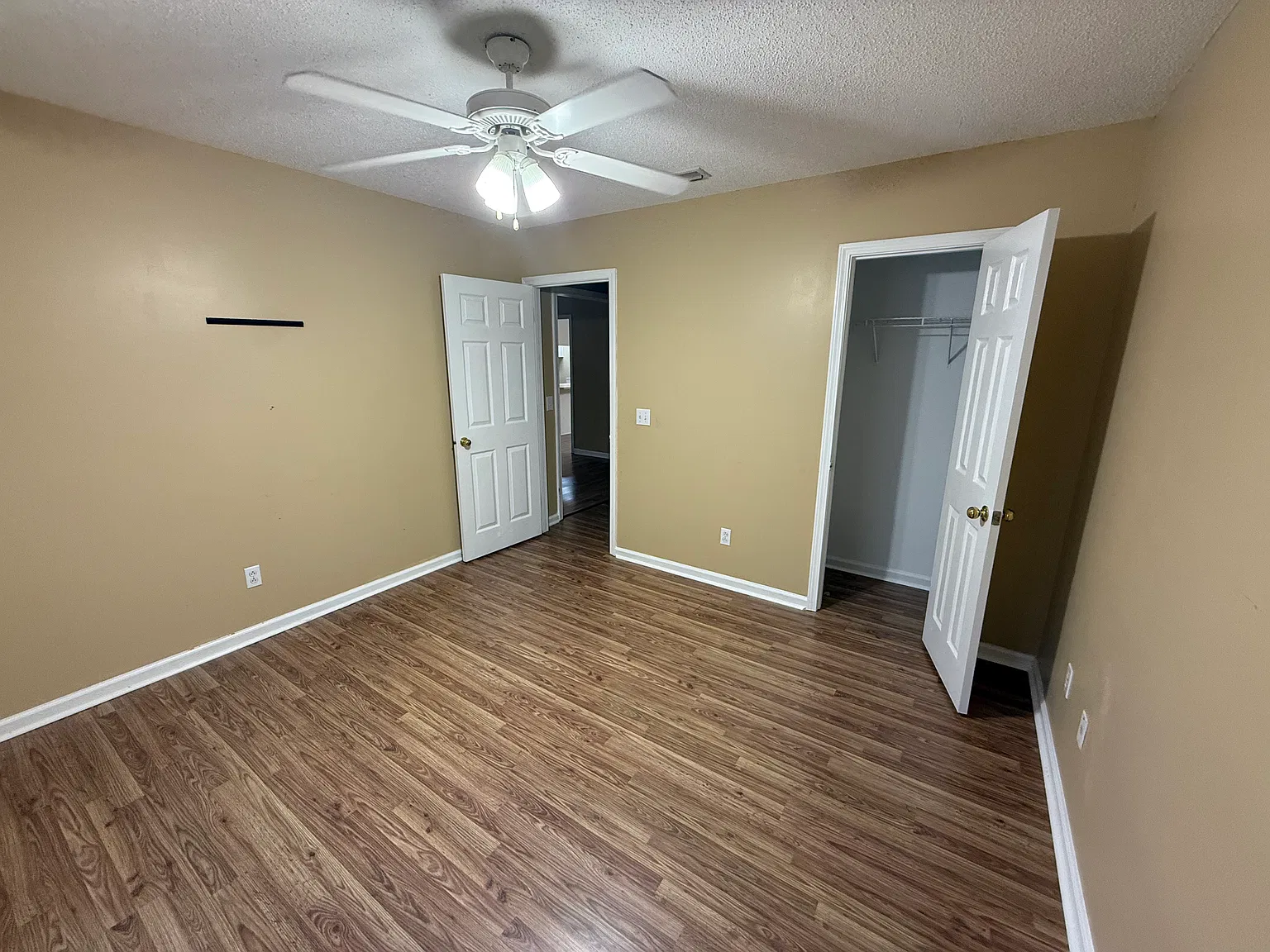 243 Lighthouse Dr — Photo 3