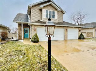 1251 Medlee Dr, Hobart, IN
