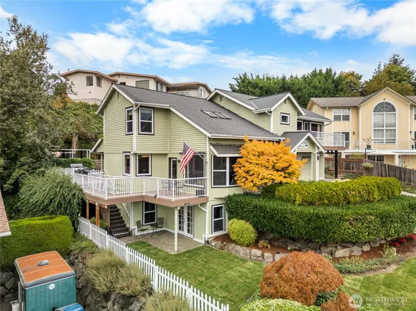 25219 43rd Place S, Kent, WA 98032