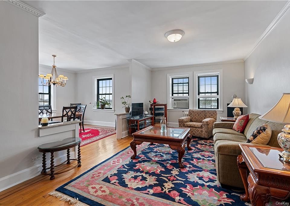23 Old Mamaroneck Road