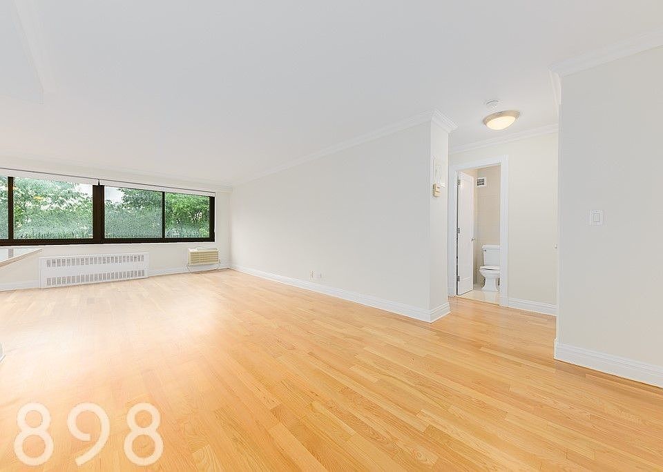 1st image of 160 W 97th St APT 3B