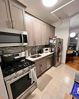 Rented by Space Real Estate | media 7