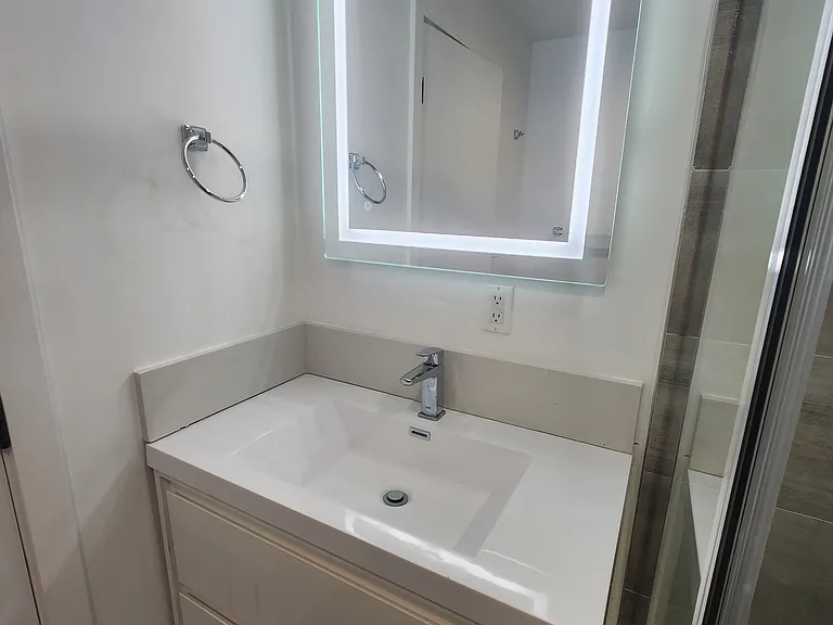 6061 Fulton Ave #4 — Photo 21