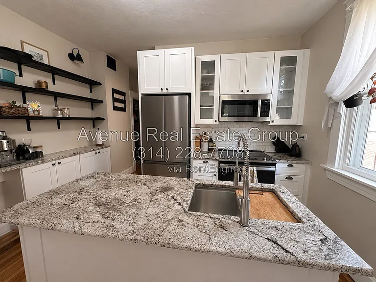 6575 Scanlan Ave — Photo 6