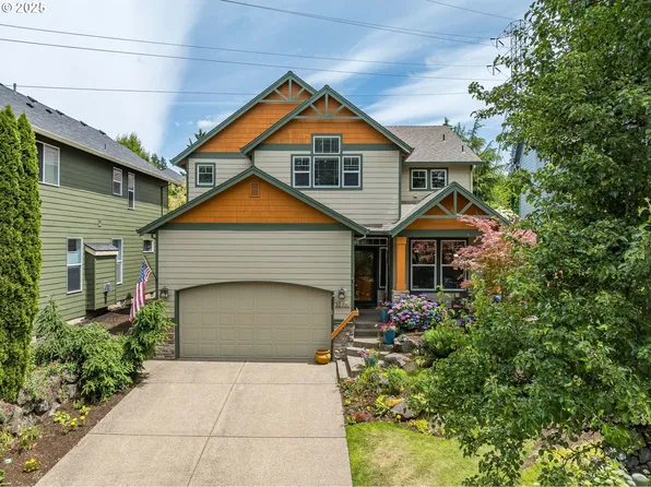 22790 SW Cowlitz Dr, Tualatin, OR 97062