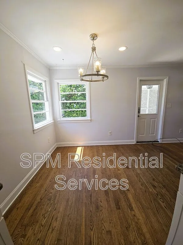 3 bed, 2.0 bath, 1000 sqft, $2,175 — Photo 4