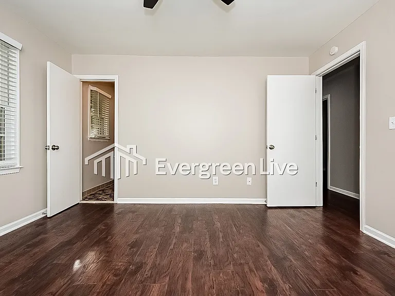 6458 Bobolink Ct — Photo 14