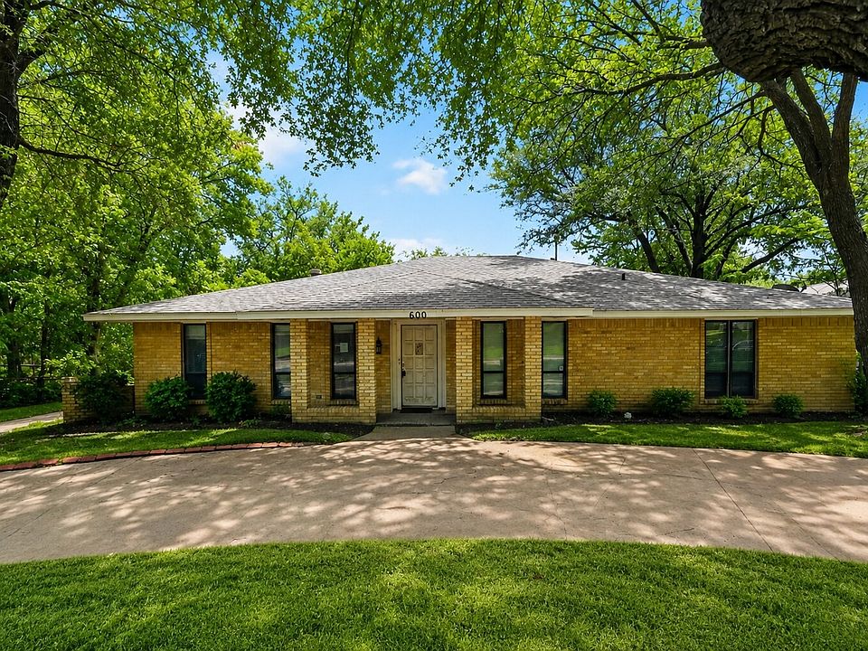 1st image of 600 Terrace Dr