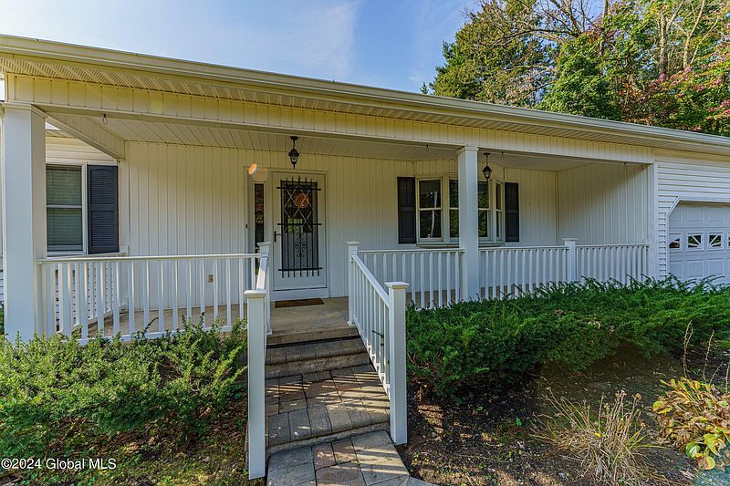 5th image of 301 Northline Road
