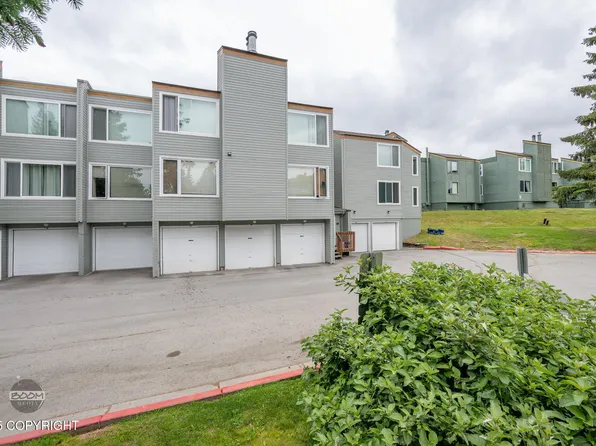 812 Wildrose Ct, Anchorage, AK 99518