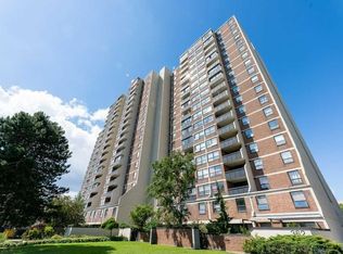 362 The East Mall #607, Toronto, ON M9B6C4