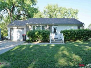 2754 S 36th St, Lincoln, NE 68506