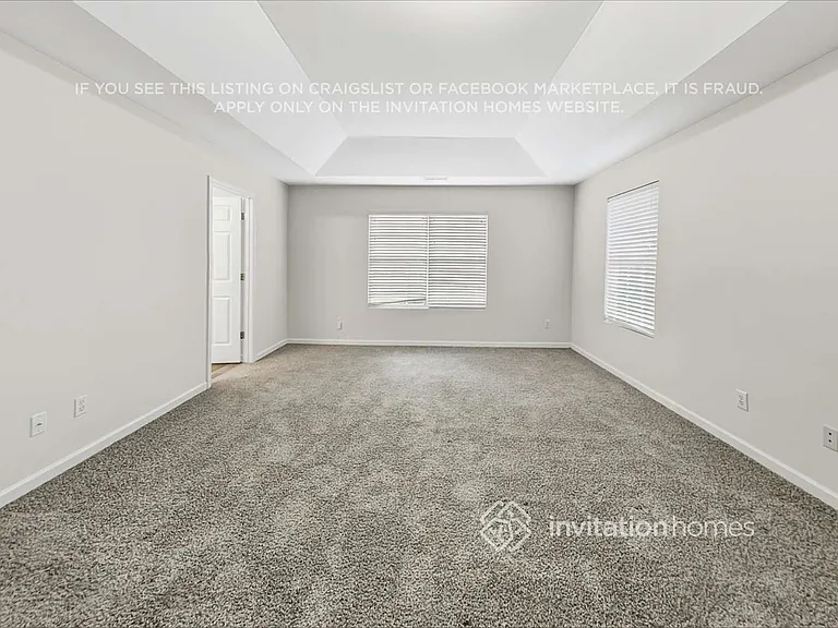 40 Luzelle Dr — Photo 11