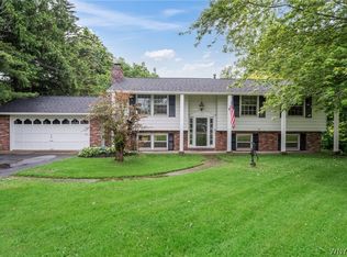 77 Nichter Rd, Lancaster, NY 14086