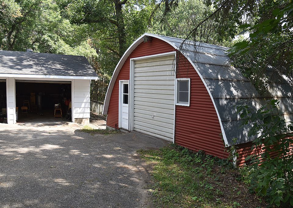 2nd image of 13832 Leaf River Rd