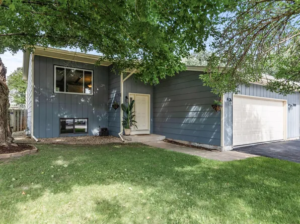 2888 Spring Lake Rd SW, Prior Lake, MN 55372