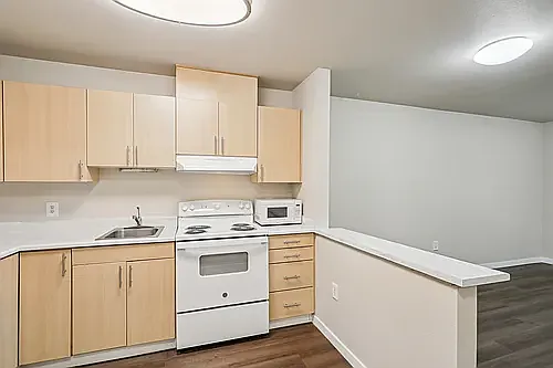 Esperanza Affordable Senior Housing — Photo 42