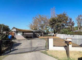 5809 Elwood Ln, Bakersfield, CA 93307