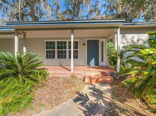 412 Berwick Ave, Temple Terrace, FL 33617