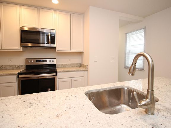 3rd image of 28 Lafayette Ave #A