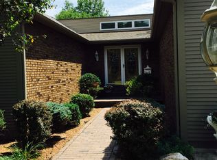 613 Glenwood Dr, Rantoul, IL