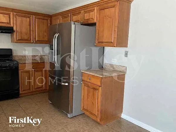 17808 State Line Ave — Photo 4